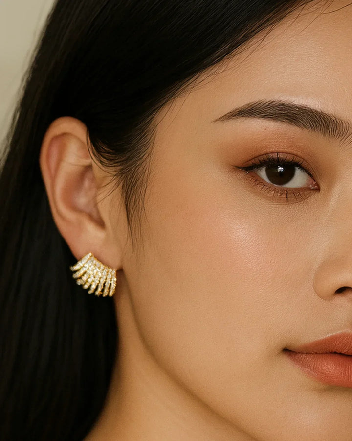 Noir & Gold Illusion Earring