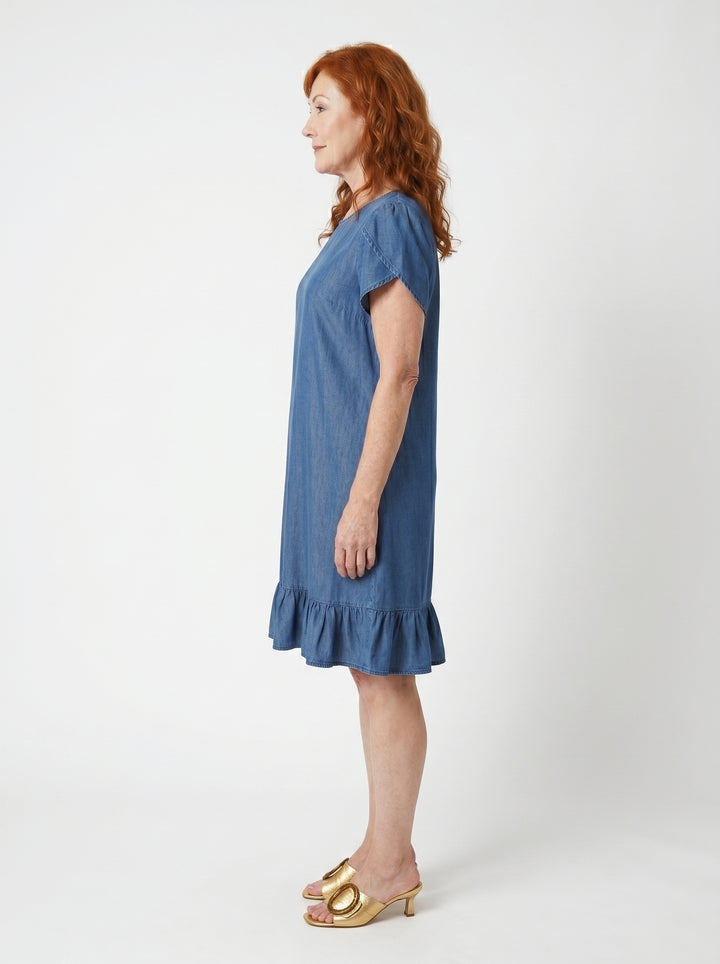 ÉILÍS | CASUAL DENIM-STYLE RUFFLE DRESS