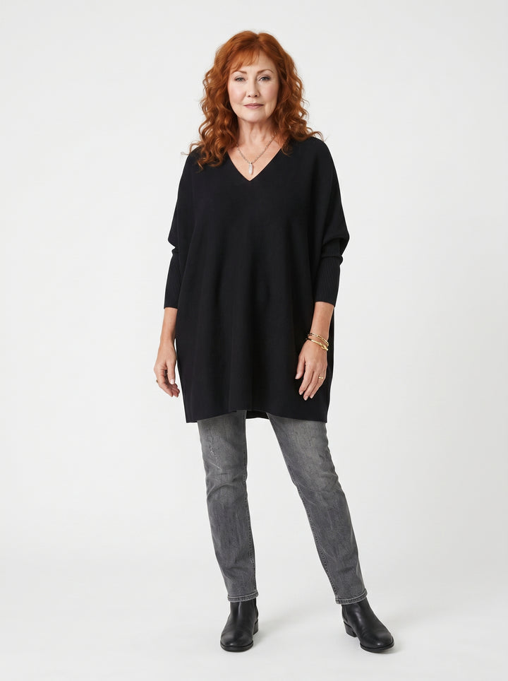 MÁIRE | ELEGANT SOFT KNIT V-NECK SWEATER