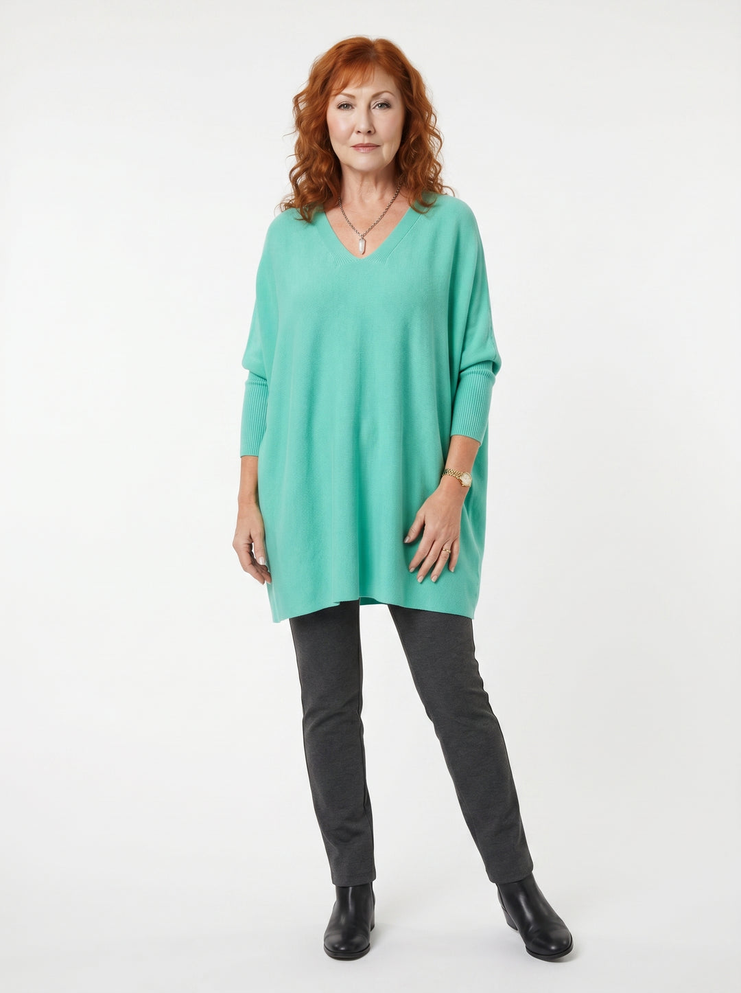 MÁIRE | ELEGANT SOFT KNIT V-NECK SWEATER