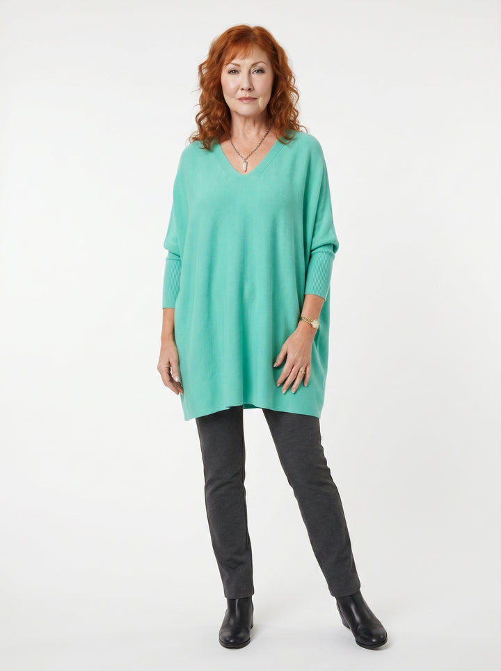 MÁIRE | ELEGANT SOFT KNIT V-NECK SWEATER