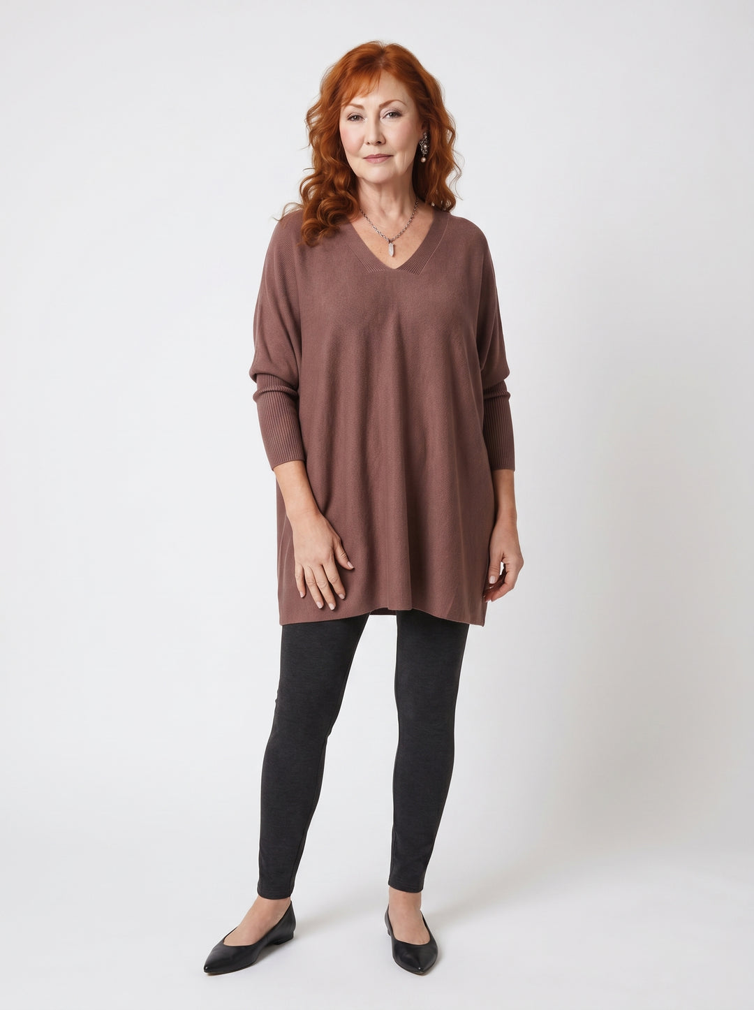 MÁIRE | ELEGANT SOFT KNIT V-NECK SWEATER