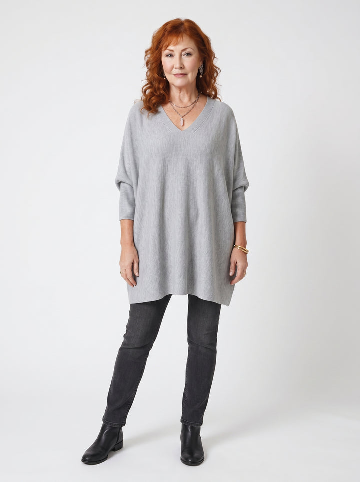 MÁIRE | ELEGANT SOFT KNIT V-NECK SWEATER