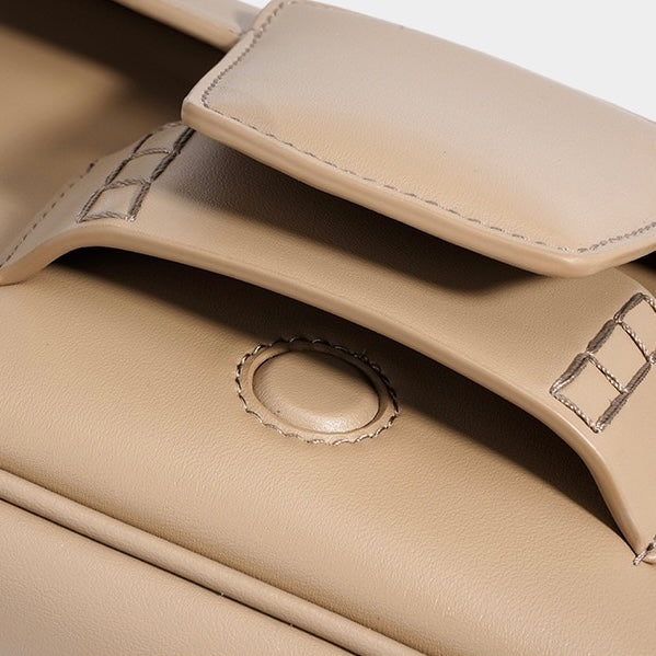 Minimalist Bag with Folding Lid