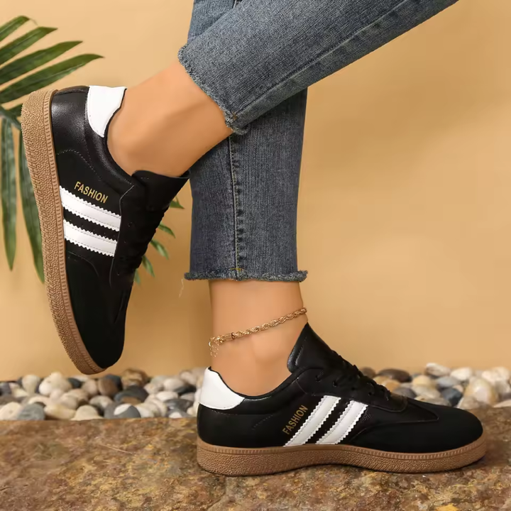 Women's Color Block Sneakers – Lace-Up Low Top Casual Trainers