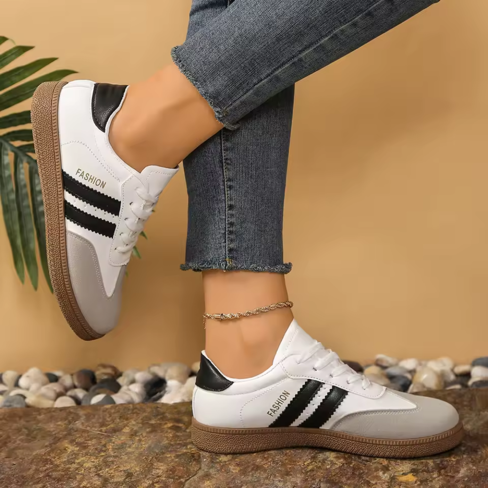 Women's Color Block Sneakers – Lace-Up Low Top Casual Trainers