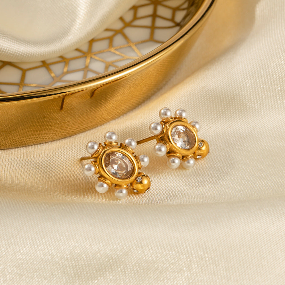 Ingrid | Refined Gold and Pearl Earrings