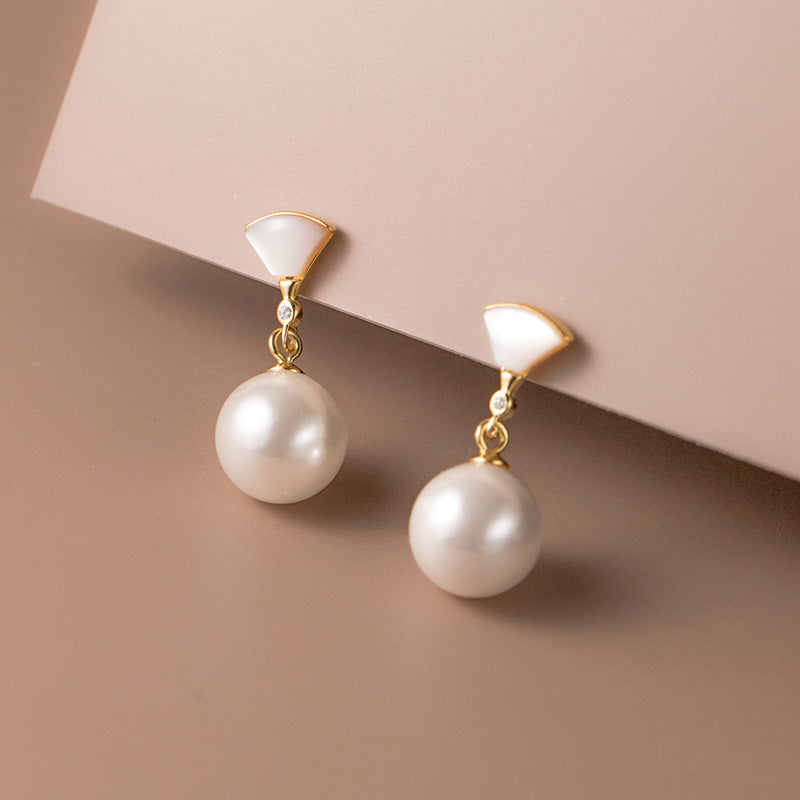 Vera | Silver and Pearl Earrings