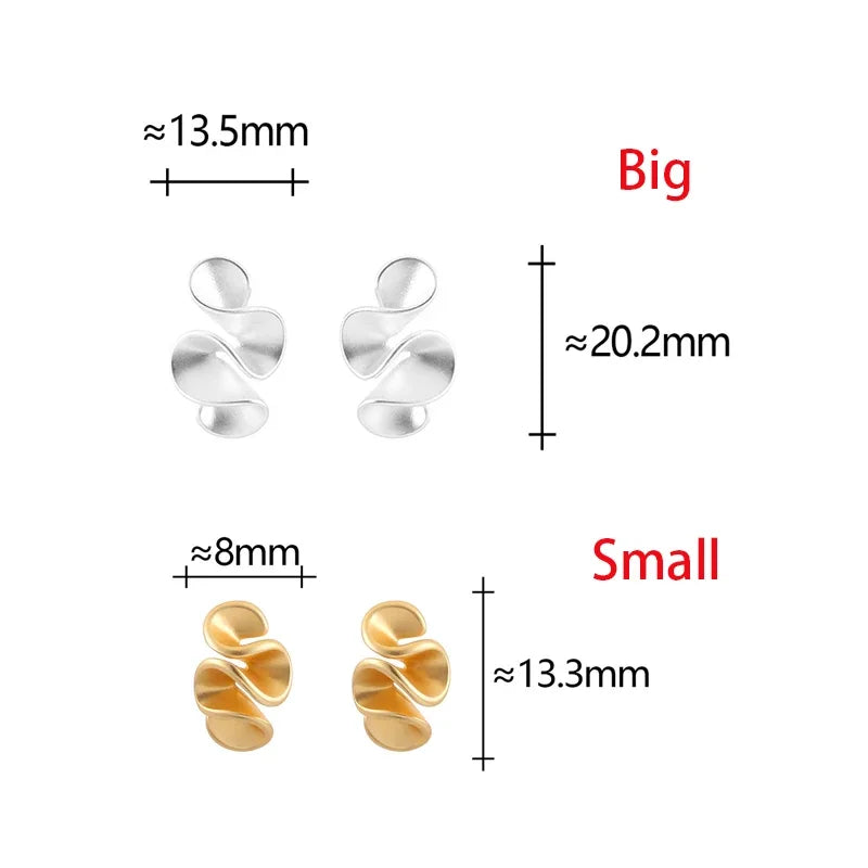 Susannah | Flower Earrings in Silver and 18K Gold