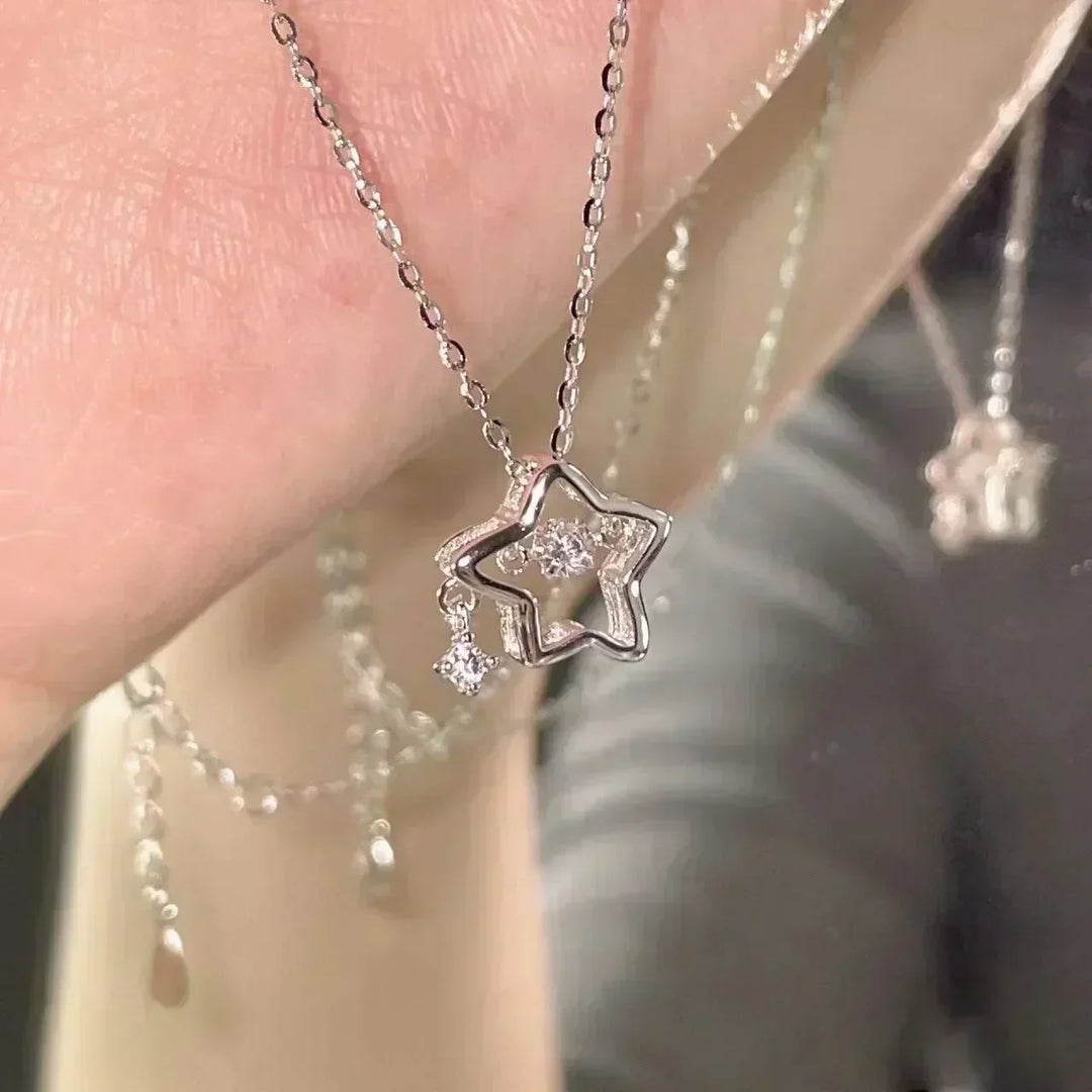 Wanda | Sculpted Wave Flower Necklace