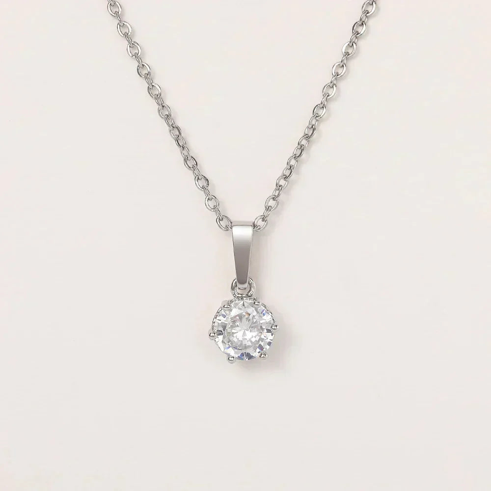 Kathleen | Classic Necklace with Zirconia Pendant