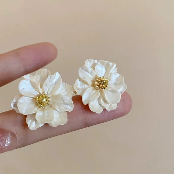 Elsie | White Acrylic Stud Earrings