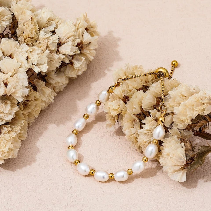 Annabel | Romantic Pearl Bracelet