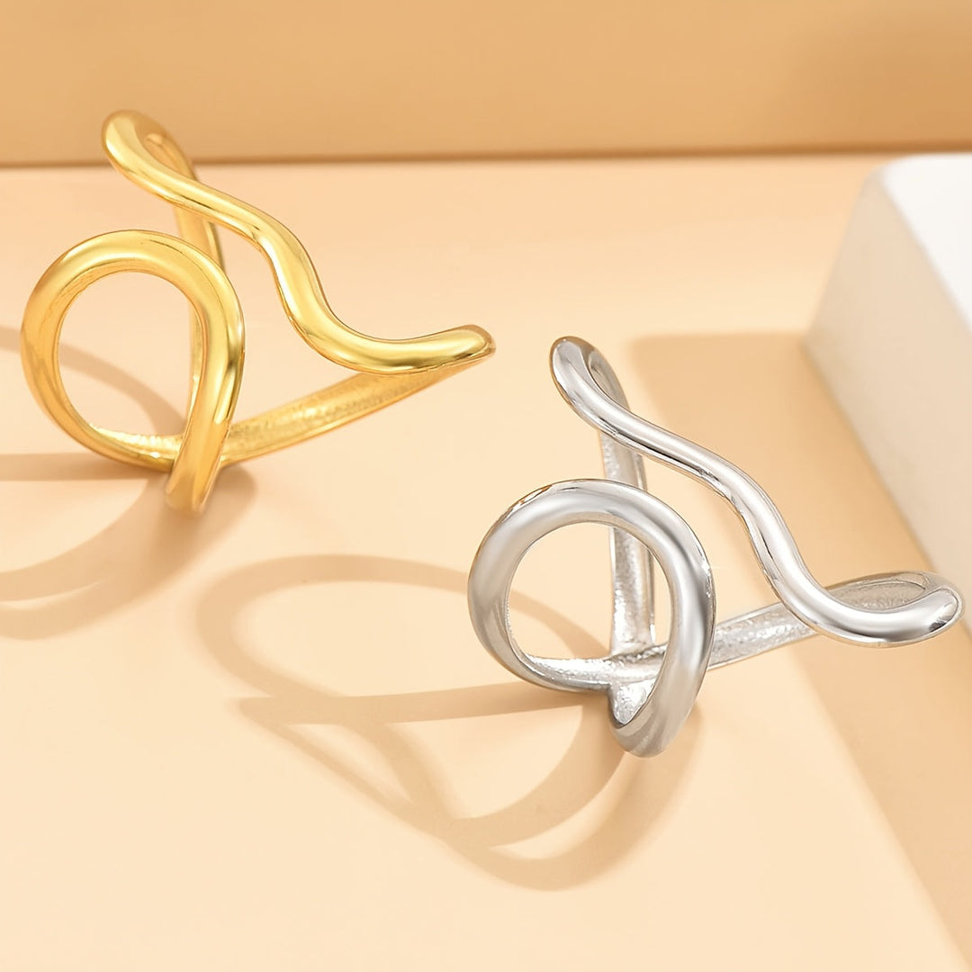 Sylvia | Asymmetric Wave Ring