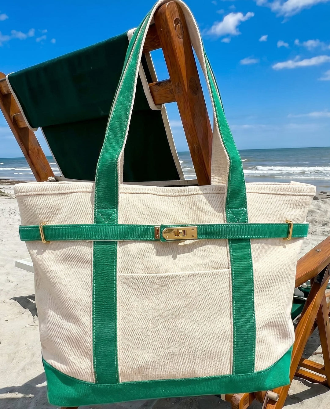 Classic Zip Tote