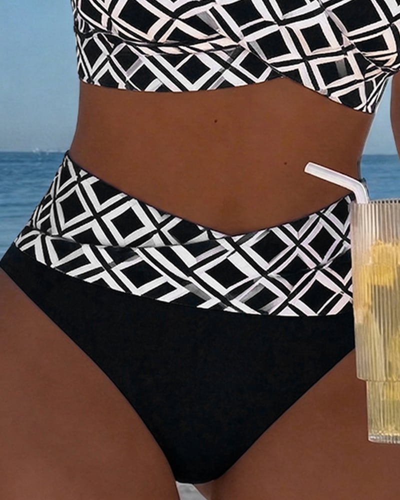 BEATRICE | DIAMOND-PATTERN TWO-PIECE BIKINI WITH SHAPED BUST