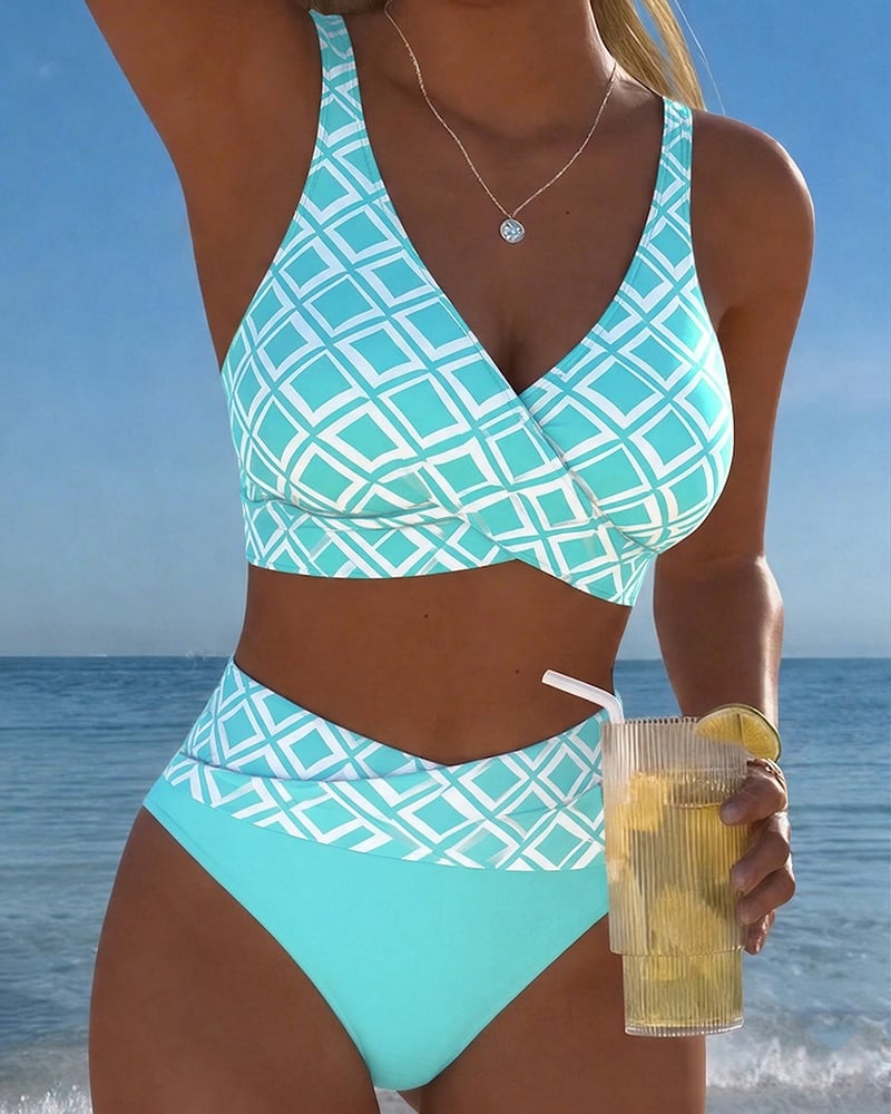 BEATRICE | DIAMOND-PATTERN TWO-PIECE BIKINI WITH SHAPED BUST