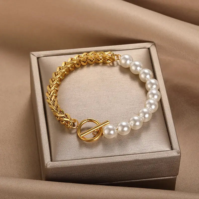 Louisa | Gold and Pearl Bracelet