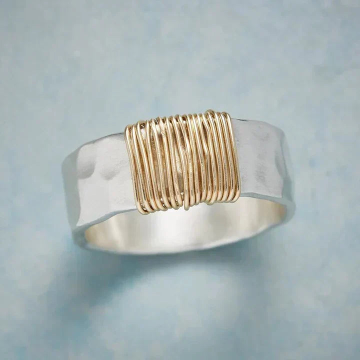 Lois | Gold Line Silver Ring