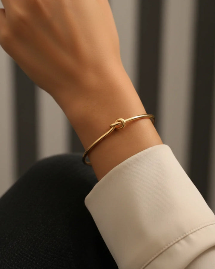 Iconic Knot Bracelet