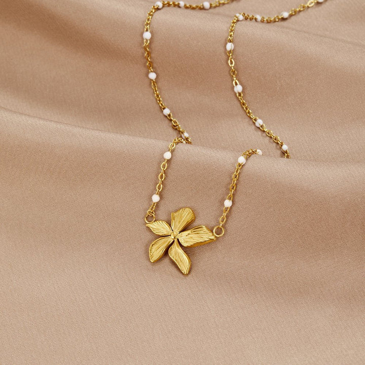 Flora | Gold Flower Necklace