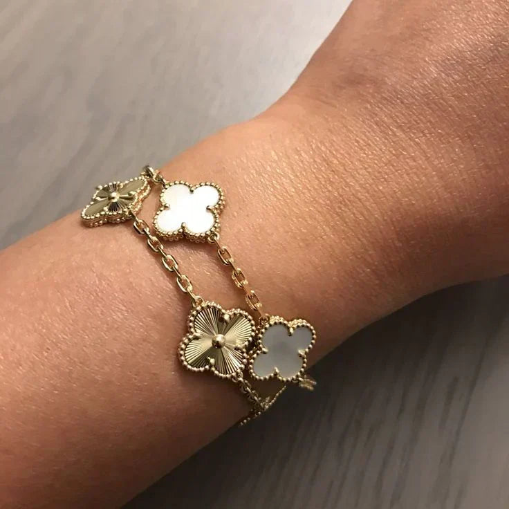 CLOVER | White elet
